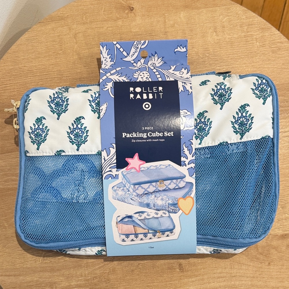 Roller Rabbit  Target Blue & White Floral Packing Cube